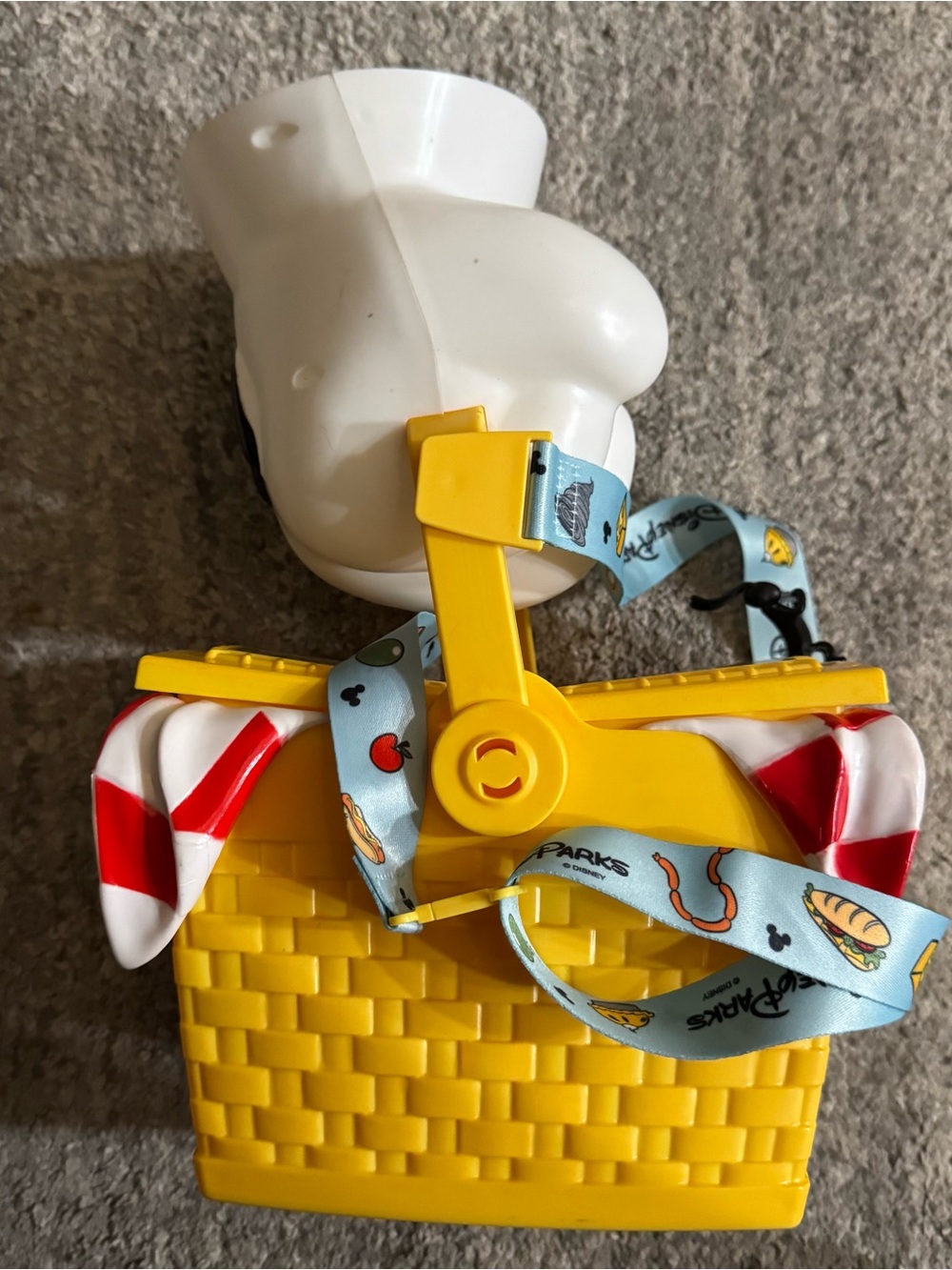 Disney Parks 2023 Disneyland Toontown Runaway Railway Glove Handle Picnic Basket
